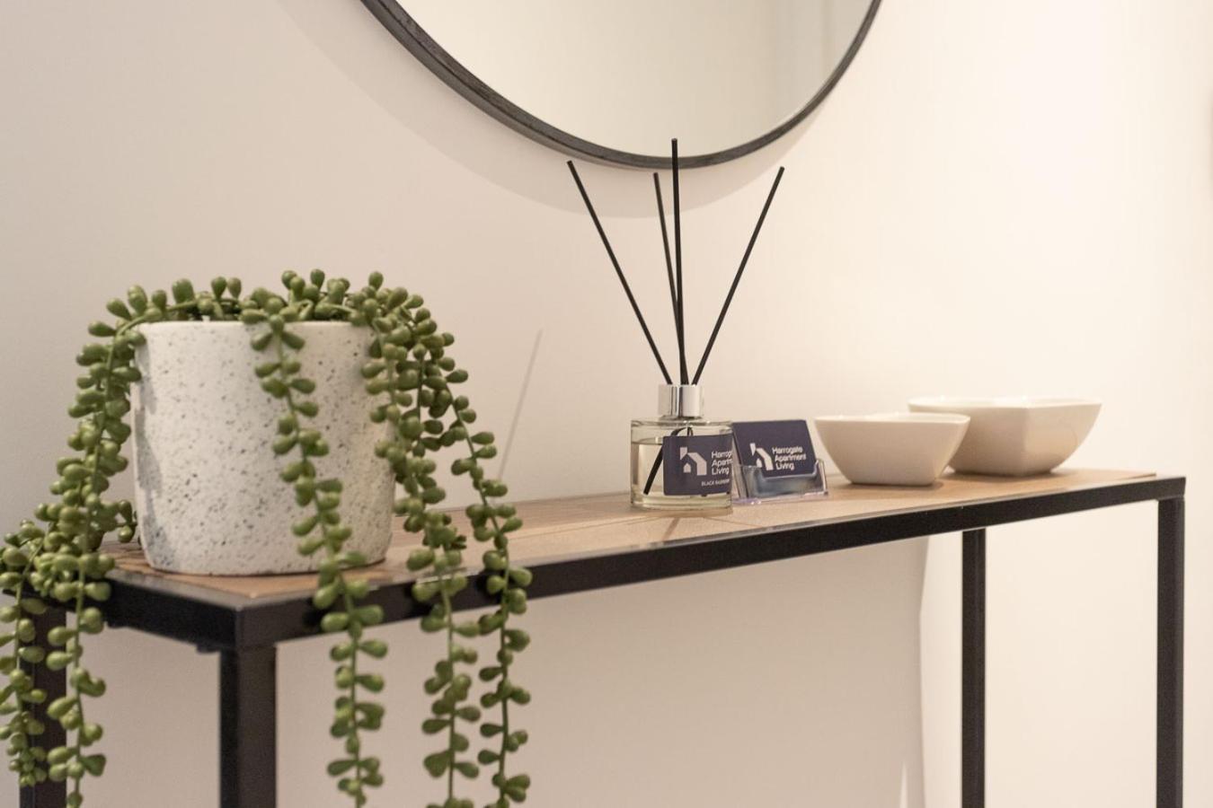 Atlas House Three Harrogate Esterno foto